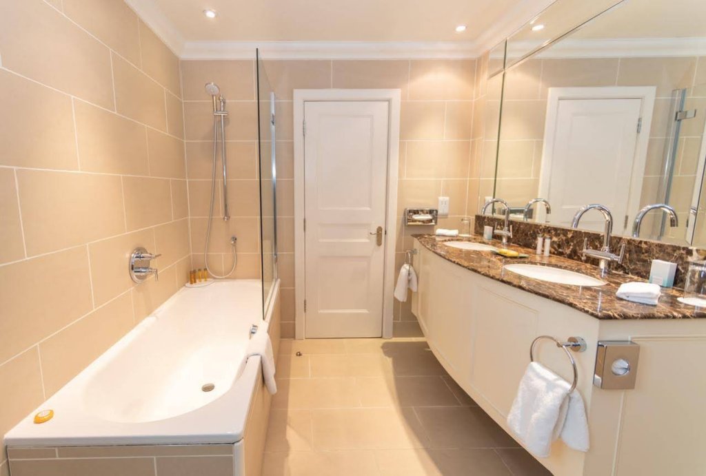 Фото The Elvetham