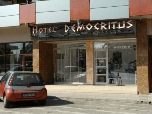 Гостиница Dimokritos в Комотини
