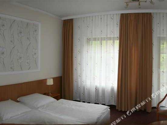 Фото Hotel Liszt - 3 Sterne Garnihotel