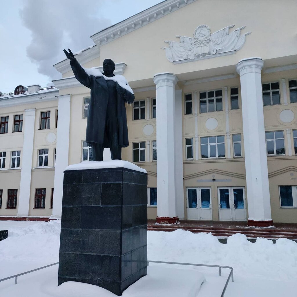 Памятник Ленину Венев