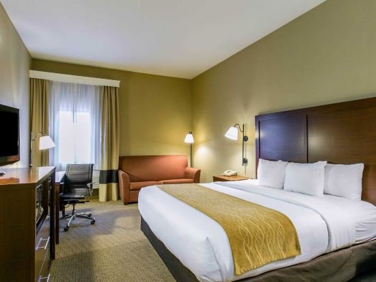 Фото Comfort Inn Warrensburg Station