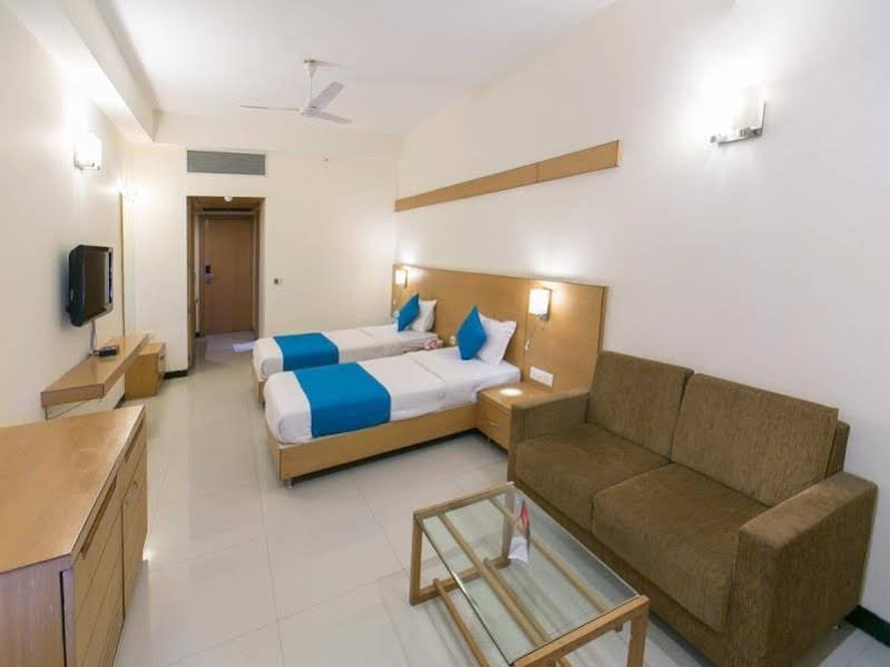 Фото Hotel Mangal City