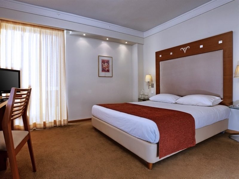 Фото Atrion Hotel