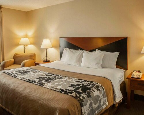 Гостиница Sleep Inn And Suites в Довере