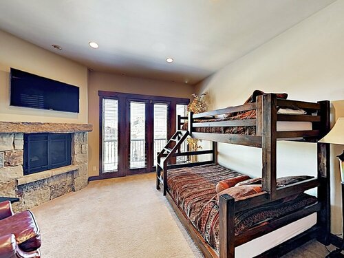 Жильё посуточно New Listing! Park City Mountain W Hot Tub 3 Bedroom Townhouse