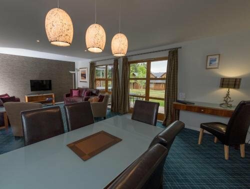 Внешний вид отеля Loch Lomond Waterfront Luxury Lodges в Балмахе, фото 5