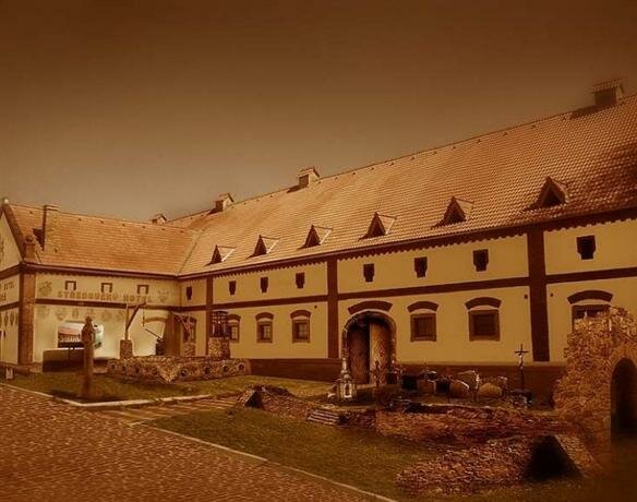 Древние гостиницы