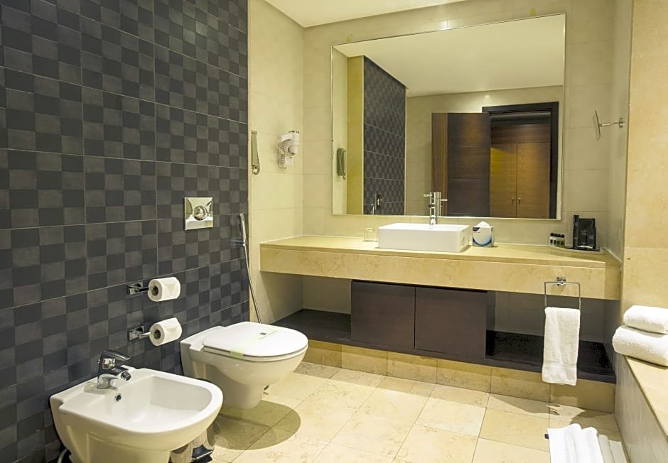 Фото Corp Amman Hotel