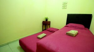 D'Java Homestay Lempuyangan by The Grand Java (Yogyakarta City), hotel