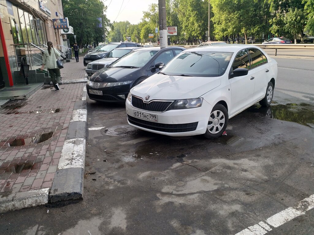 Parking lot Парковка ТЦ Империал, Lubercy, photo