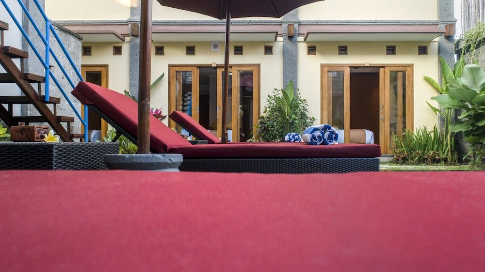 Фото Hartaning House by Pramana Villas