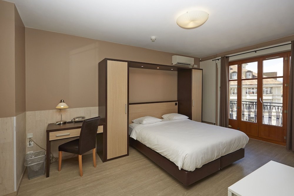 Фото Hotel Central