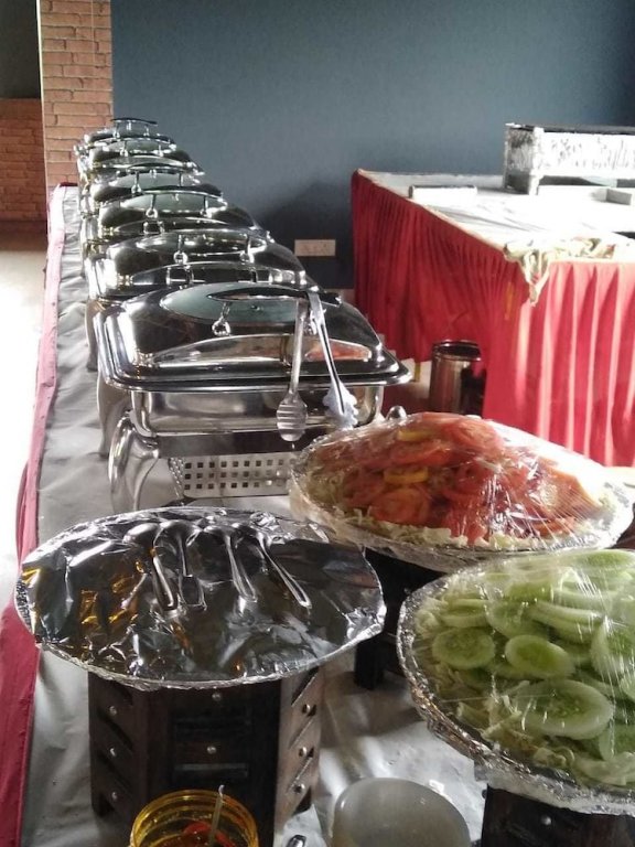 Фото Pushp Vatika Resort & Lawns