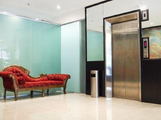 Фото Pearl White Hotel
