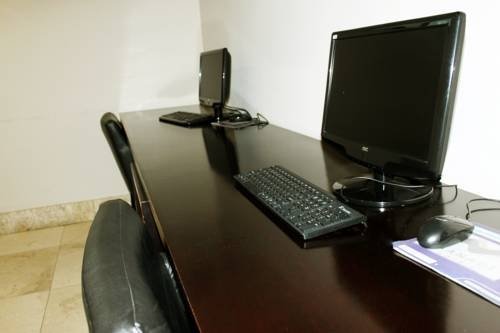 Фото Hotel Adrianópolis All Suites