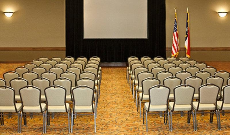 Фото Great Wolf Lodge Boston Fitchburg, Ma