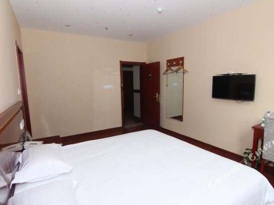 Фото GreenTree Inn ZhenJiang JieFang Road University Affiliated Hospital Ex