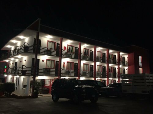 Гостиница Hotel El Descanso Inn в Тихуане