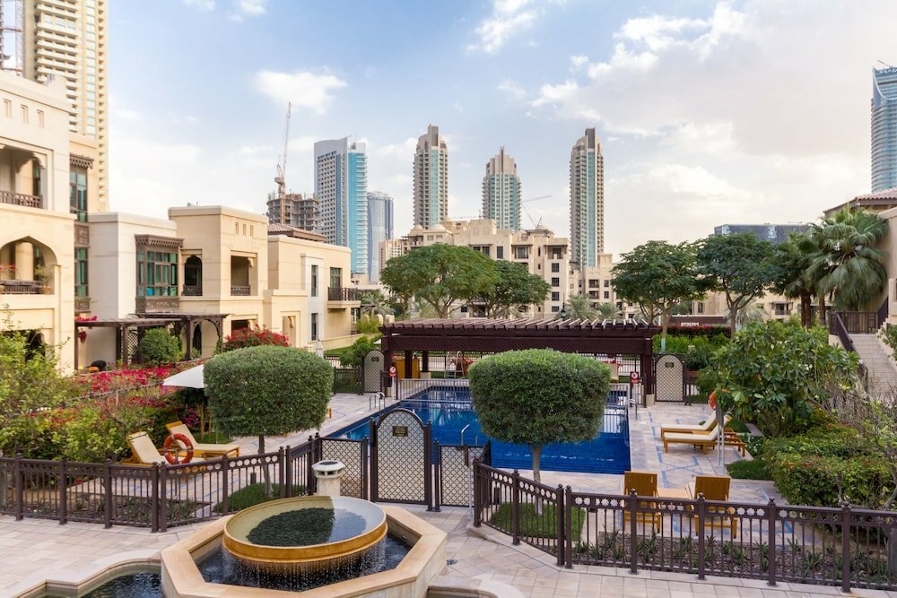 Apartments Maison Privee - Burj Khalifa Community, Dubai, photo