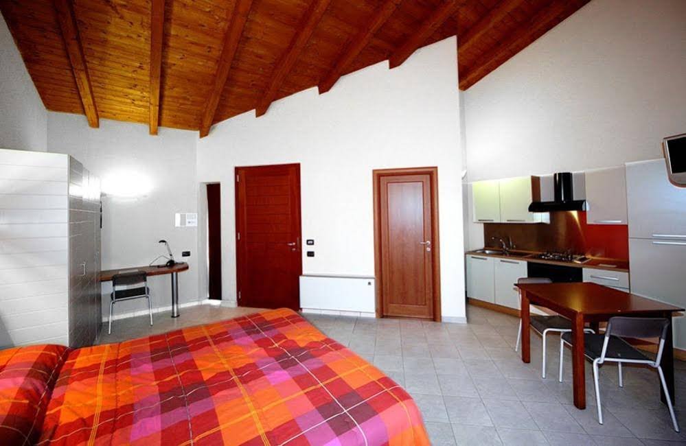 Фото Alba Village Hotel