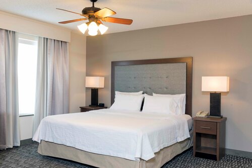 Гостиница Homewood Suites by Hilton Indianapolis Airport Plainfield