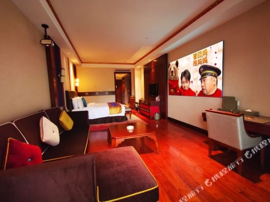 Фото St. Potala Hotel