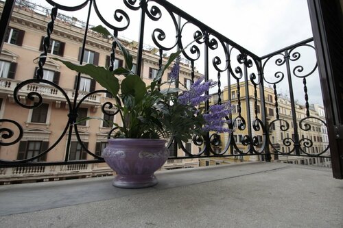 Гостиница Luna Su Villa Borghese - Luxury Rooms в Риме