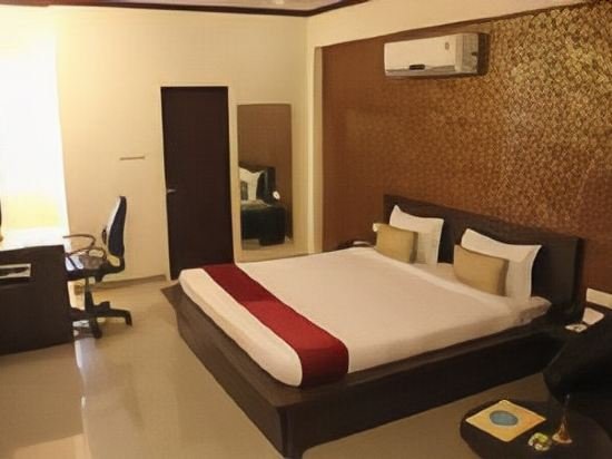 Фото Hotel Savi Regency