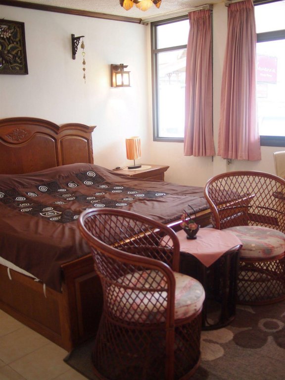 Фото Wong Amat House