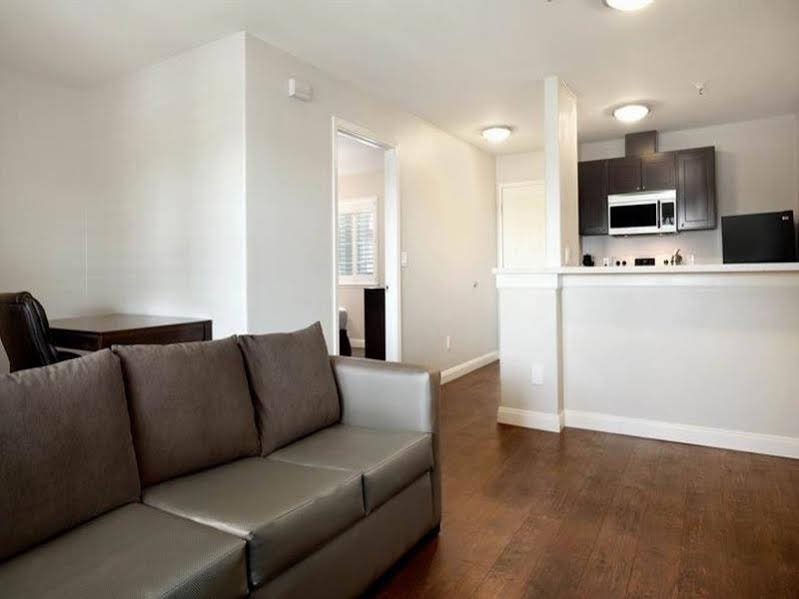 Фото Baymont by Wyndham Modesto Salida