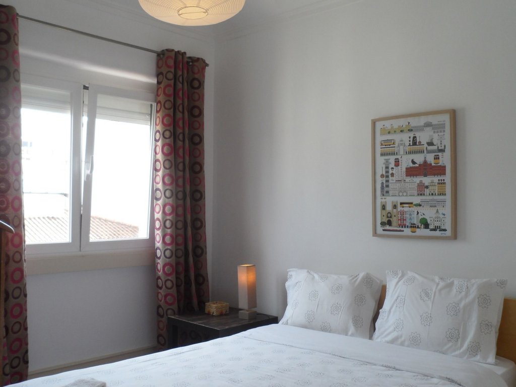 Фото Charming Family Apartment