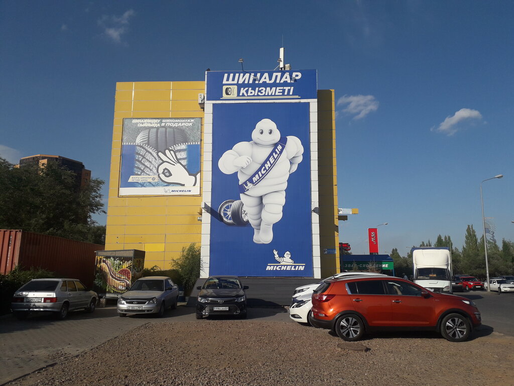 Car dealership Perekrestok, Astana, photo