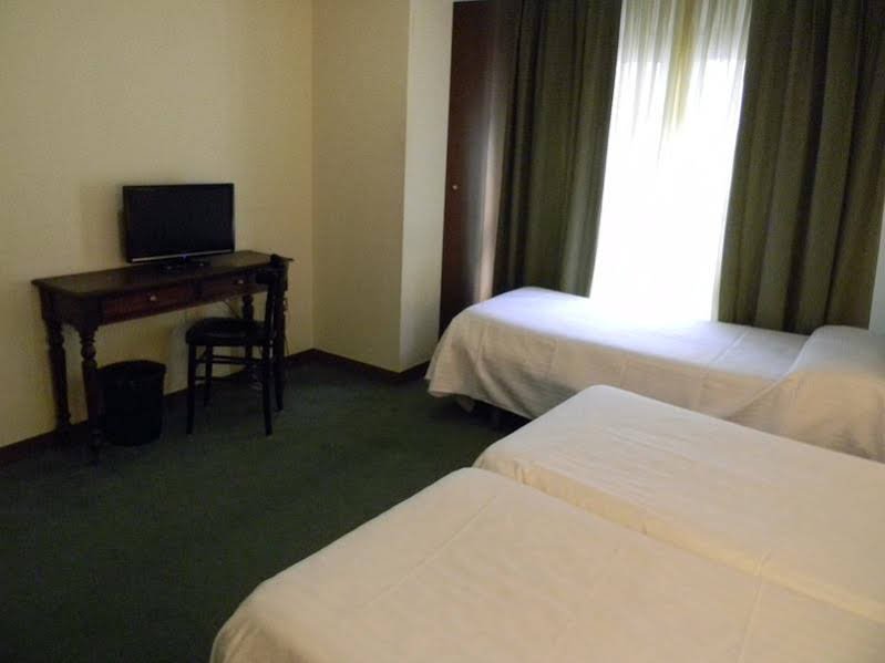 Фото Отель Aston