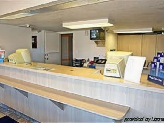 Фото Travelodge by Wyndham Essington Philadelphia Airport