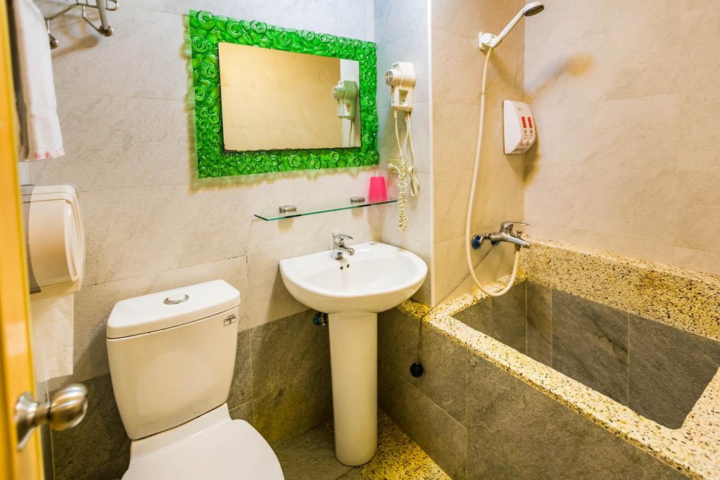 Фото The Dealer Hotel