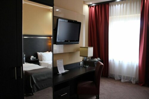 Гостиница Hotel Delta In в Дзержонюве