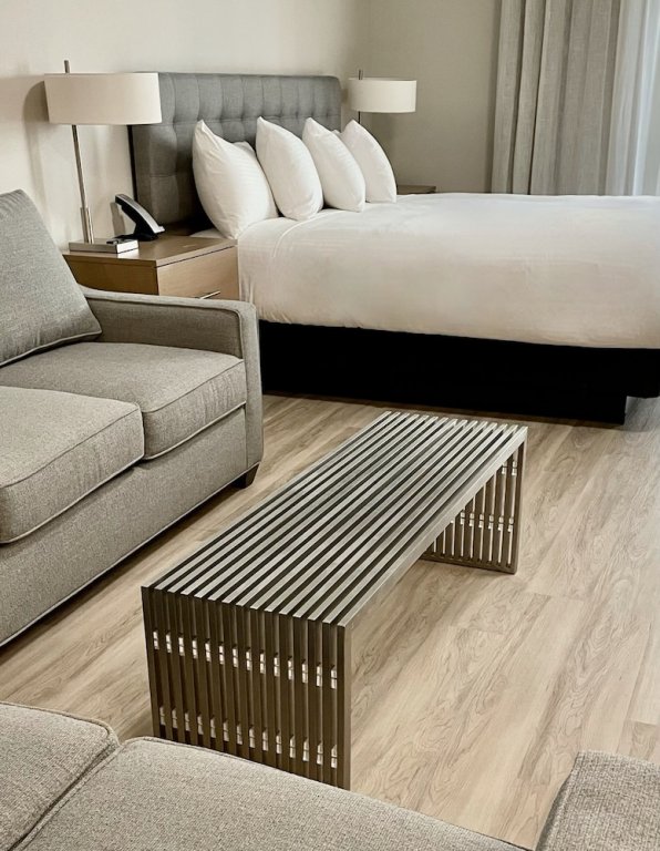 Фото Art House Hotel and Suites