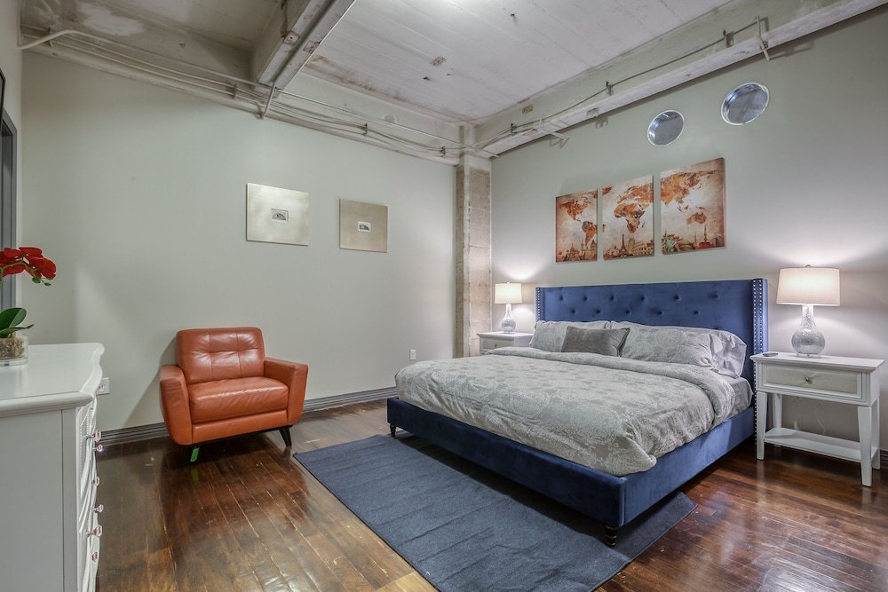 Фото Luxury Downtown Dallas Stay by Amyfinehouse