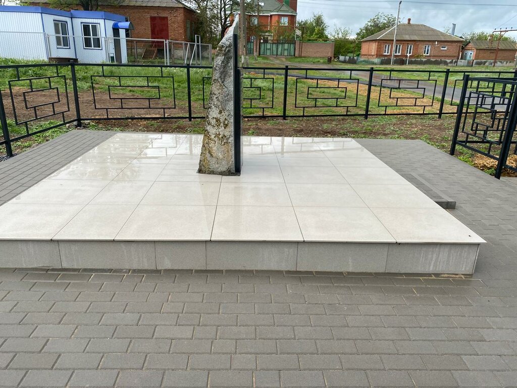 Monument, memorial Монумент воинам, павшим при освобождении села Несветай, Rostov Oblast, photo