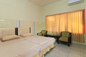 Prenjak Syariah by Oyo Rooms (East Java, Сity of Surabaya, Jalan Dieng), hotel