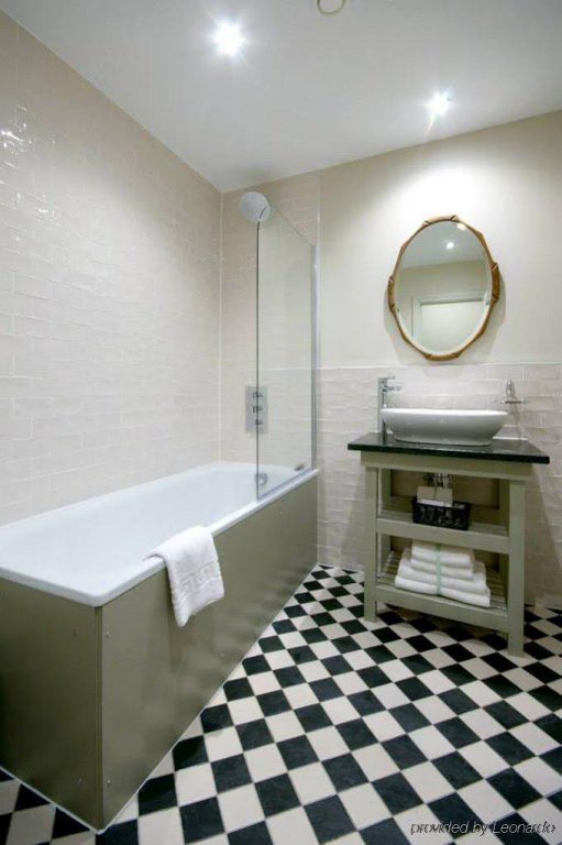 Фото Kew Gardens Hotel