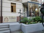 VitHouse (Troitskaya Street, 13), windows