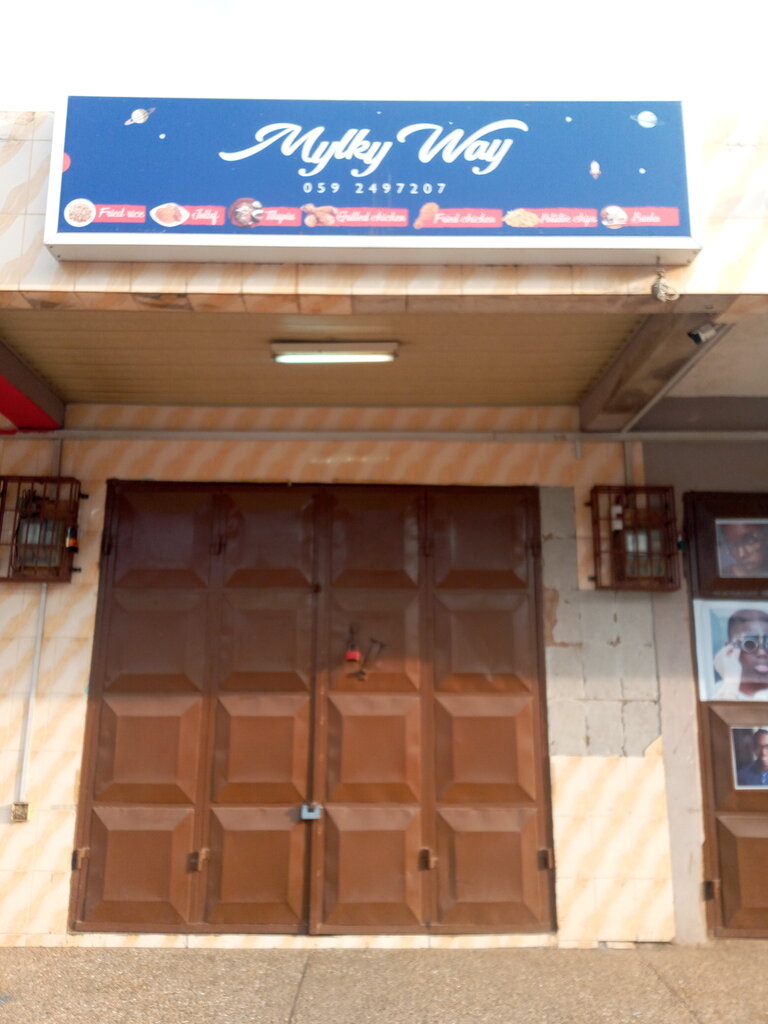 Restaurant Mylky Way, Accra, photo