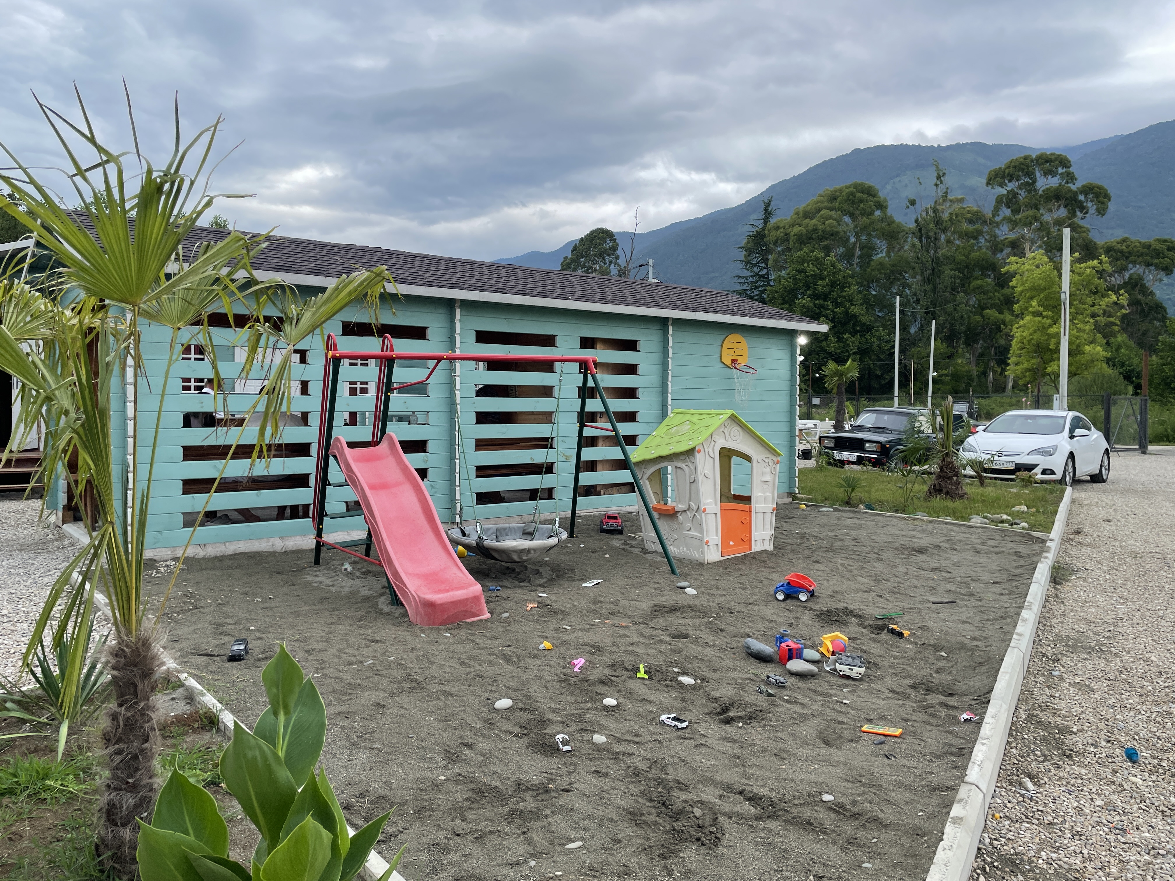 Фото Лазурный