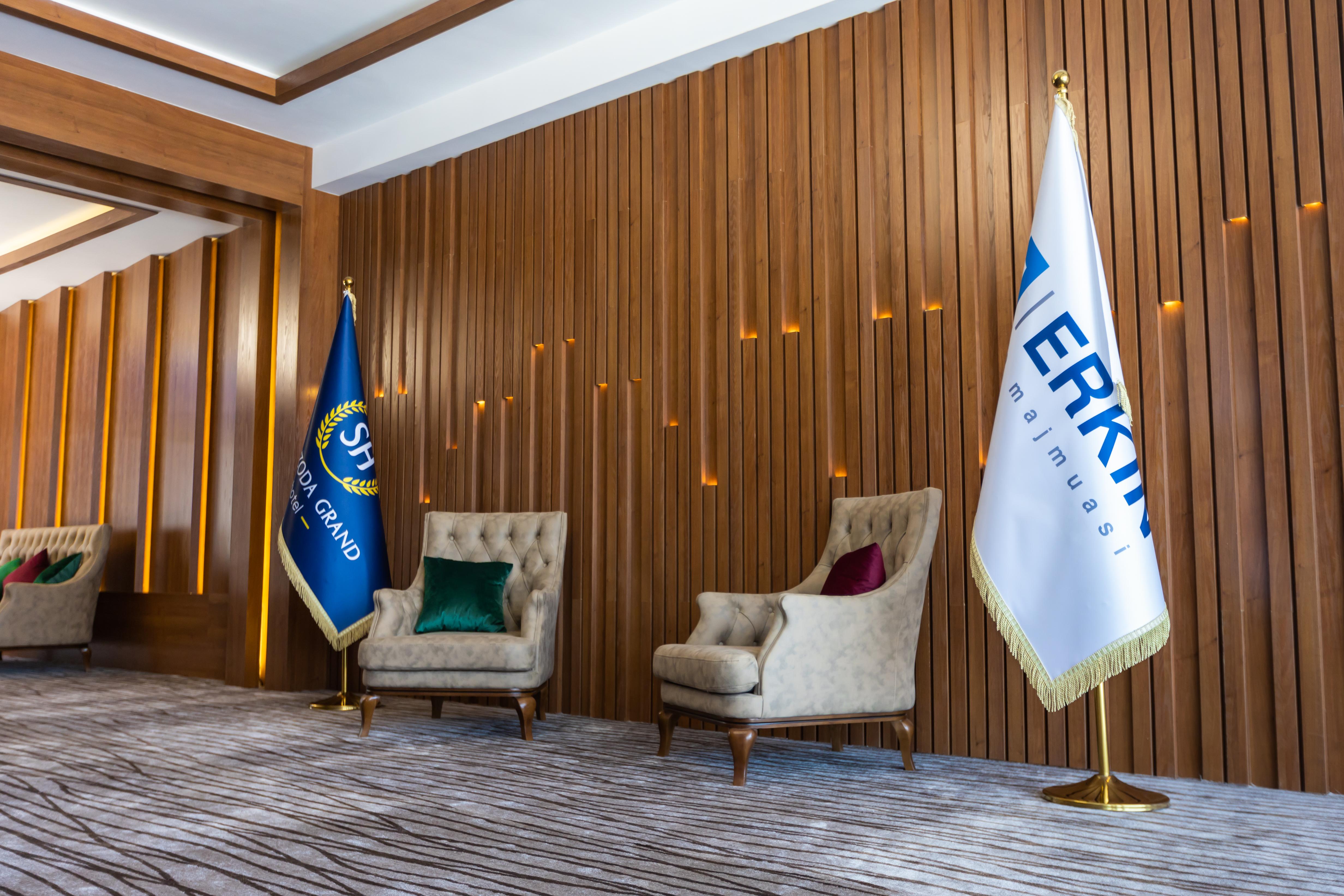 Фото Shahzoda Grand Hotel