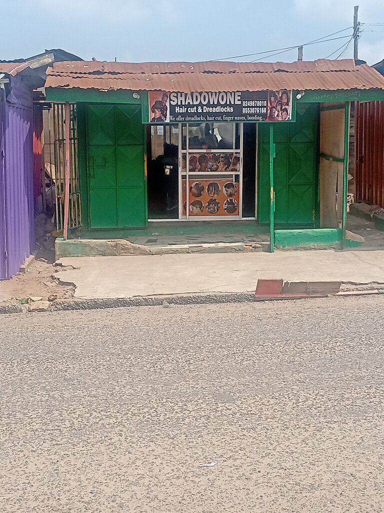 Barber shop Shadowone haircut & dreadlocks, Accra, photo