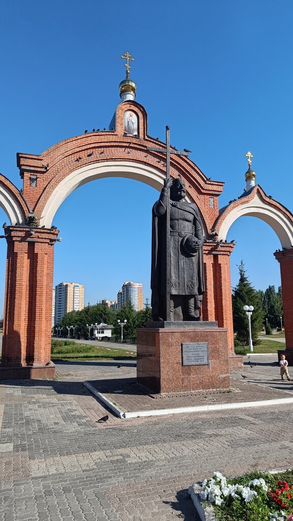 Памятник, мемориал Князь Владимир, Новочебоксарск, фото