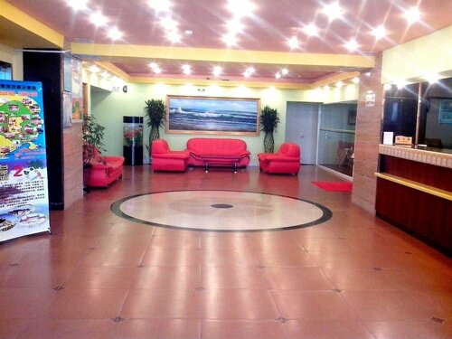 Гостиница Home Inn- Qingdao Haier Road Branch в Циндао
