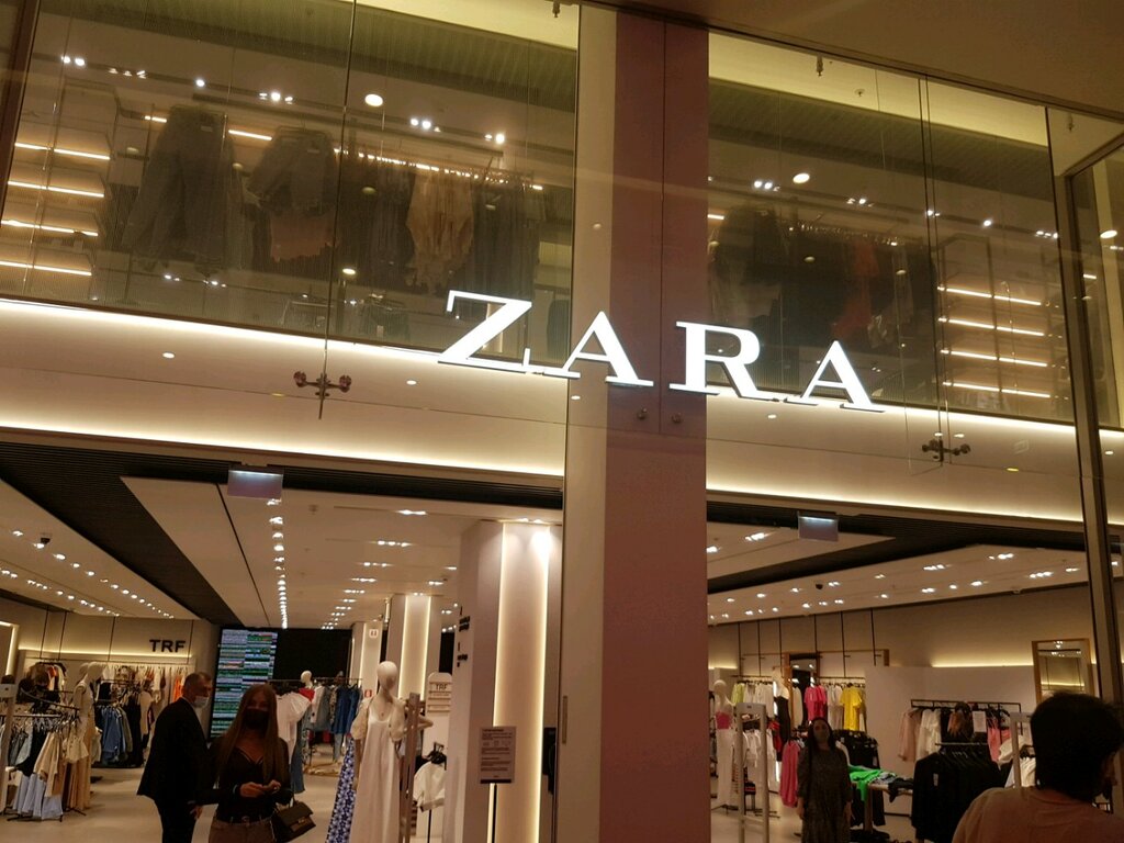 Магазин одежды Zara, Санкт‑Петербург, фото
