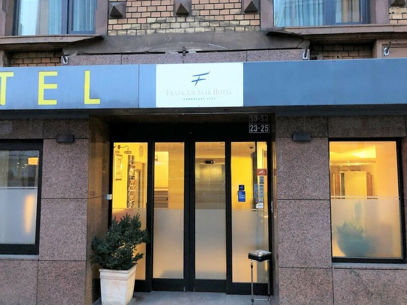 Гостиница FrankAir Star Hotel Frankfurt City во Франкфурте-на-Майне